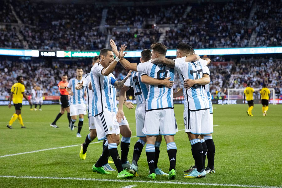 Messi megint duplázott, újra 3-0-ra nyert Argentína